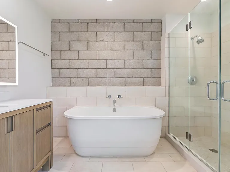 3450 Cahuenga Blvd W #801 — Photo 16