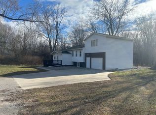 1896 E Chippewa River Rd, Midland, MI 48640
