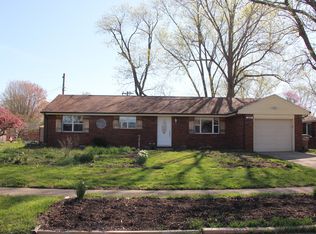 1933 Chandler Ln, Columbus, IN 47203