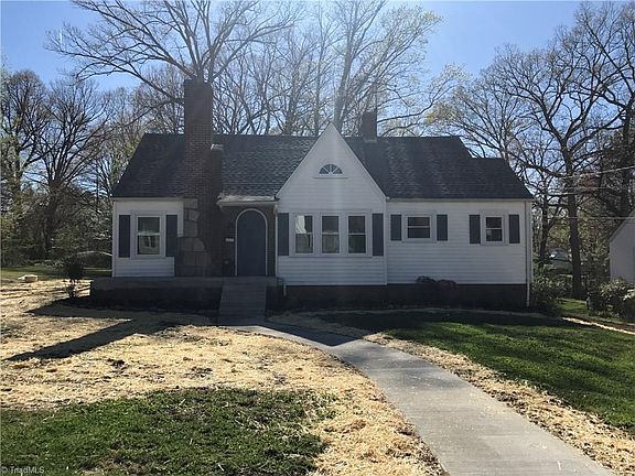 2nd image of 1313 Woodland Dr