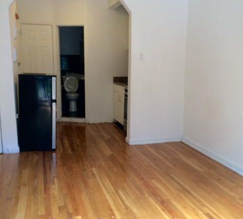 4th image of 542 E 11th St APT B