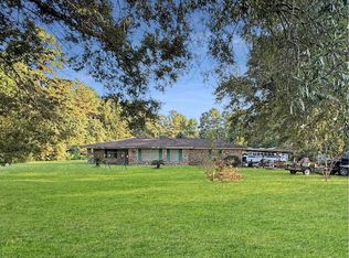 5604 Highway 105, Hull, TX 77564