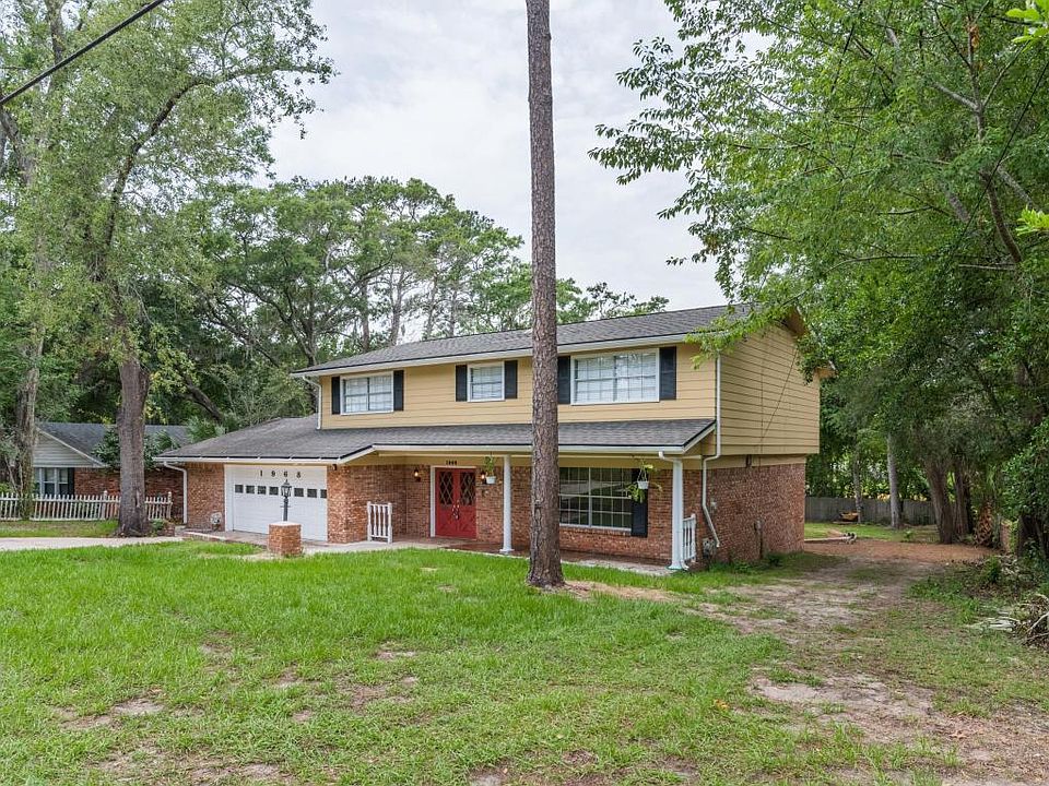 1st image of 1968 Woodleigh Dr W