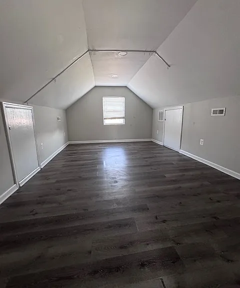 2107 Anna Ave — Photo 10