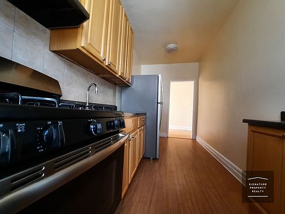 3rd image of 1720 E 18th St #2