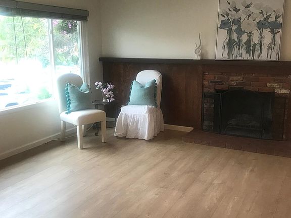 2nd image of 327 Consuelo Dr #A
