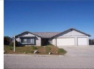 6907 Via Marbella St, Hesperia, CA 92345