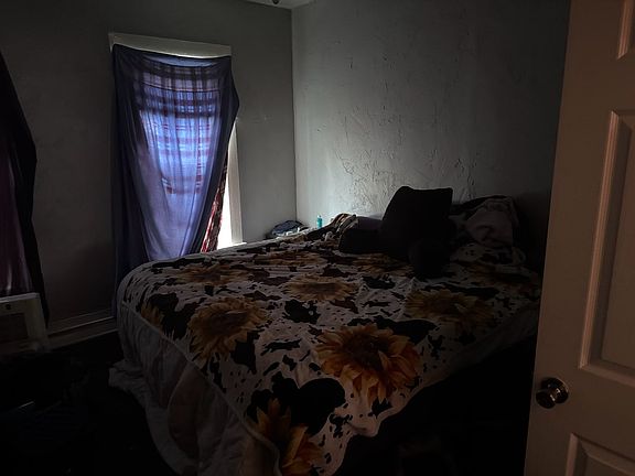 2nd image of 347 W 12th Ave
