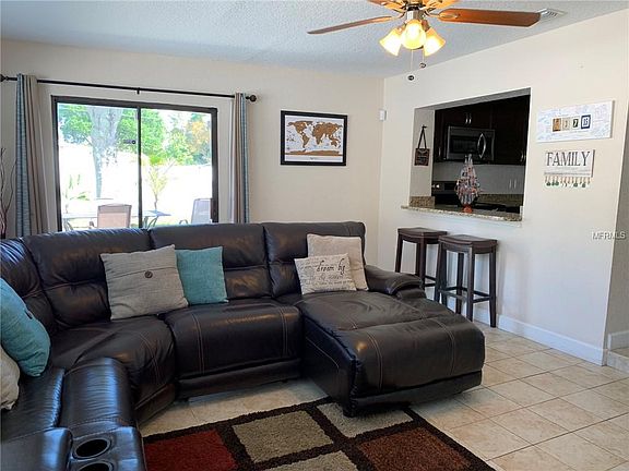3rd image of 1201 61st Ave N