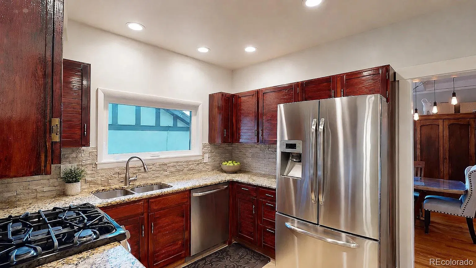 3 bed, 2.0 bath, 1481 sqft, $3,600 — Photo 4