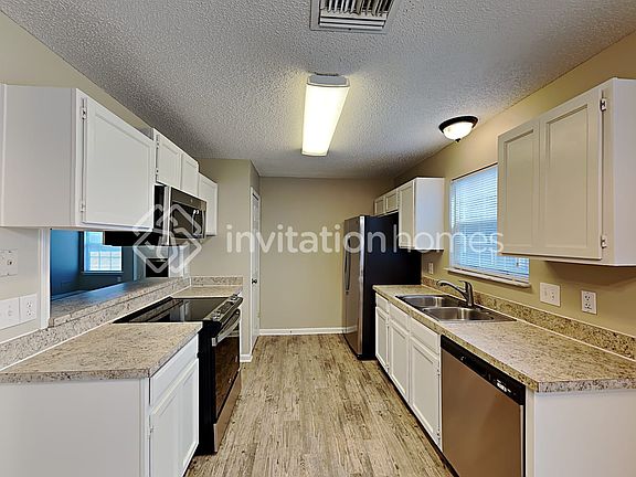 5th image of 12565 Goldberry Ct