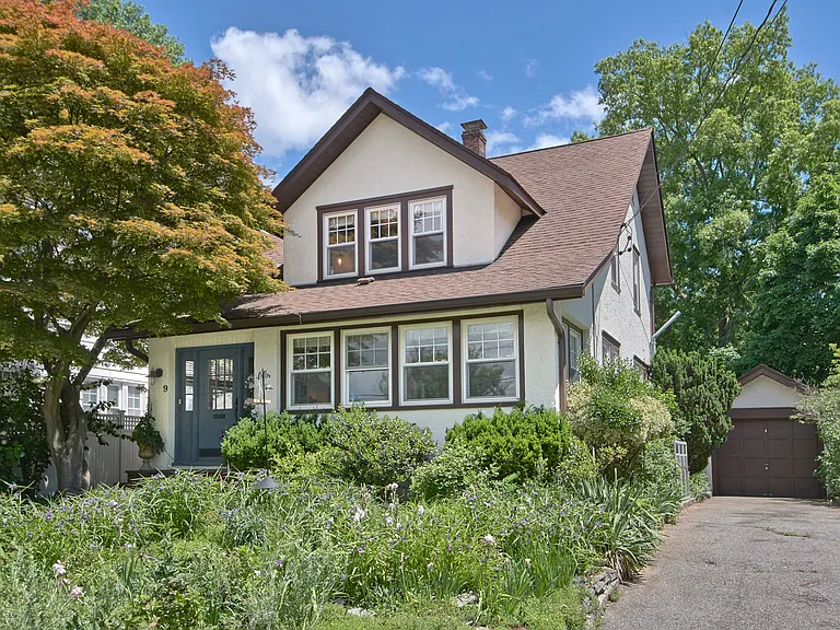 9 Fenton St — Photo 2