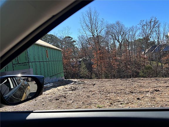 5th image of 9 Greta Ln