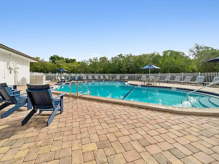 Bluestone on the Bay — Photo 11