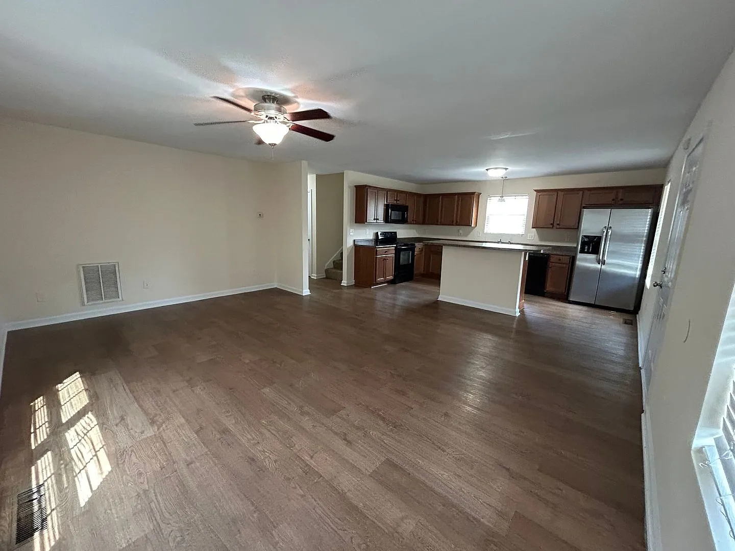 Pre-Leasing For August 6th 2027! — Photo 3