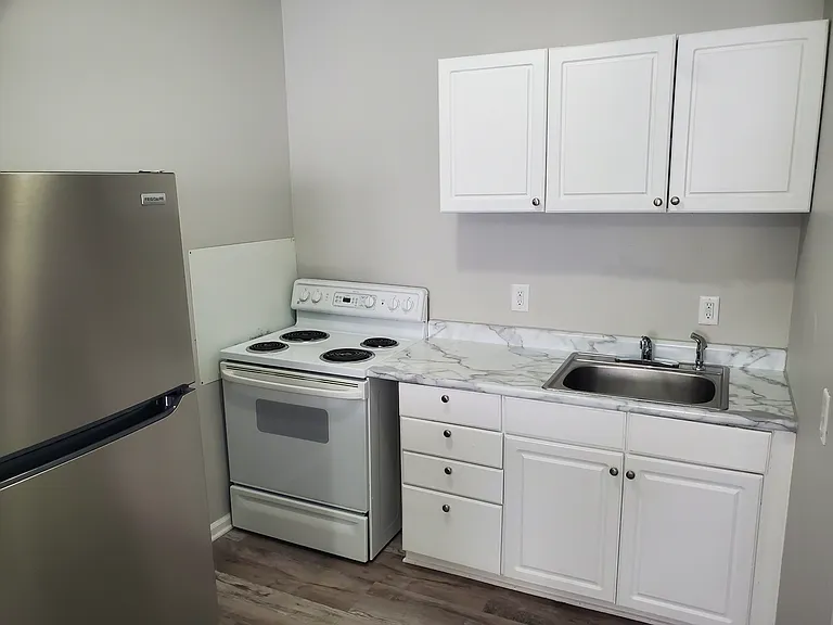 711 McDonald St #1 — Photo 9
