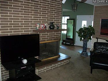 5th image of 339 Claymore Blvd