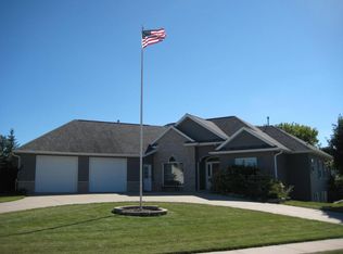 420 N 6th St, Oostburg, WI 53070