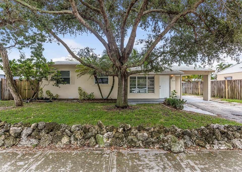 1st image of 6410 SW 16th Ct