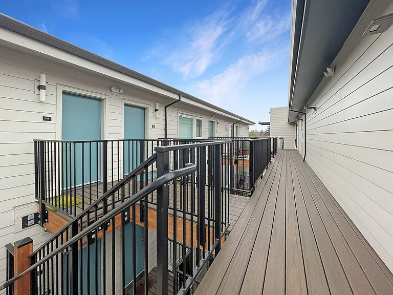 Fremont Villas — Photo 24