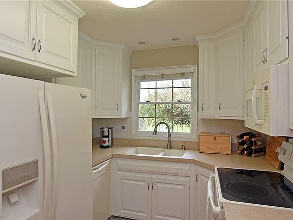 5th image of 7474 Dale Hollow Cir NW