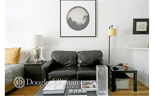 Rented by Douglas Elliman | media 10