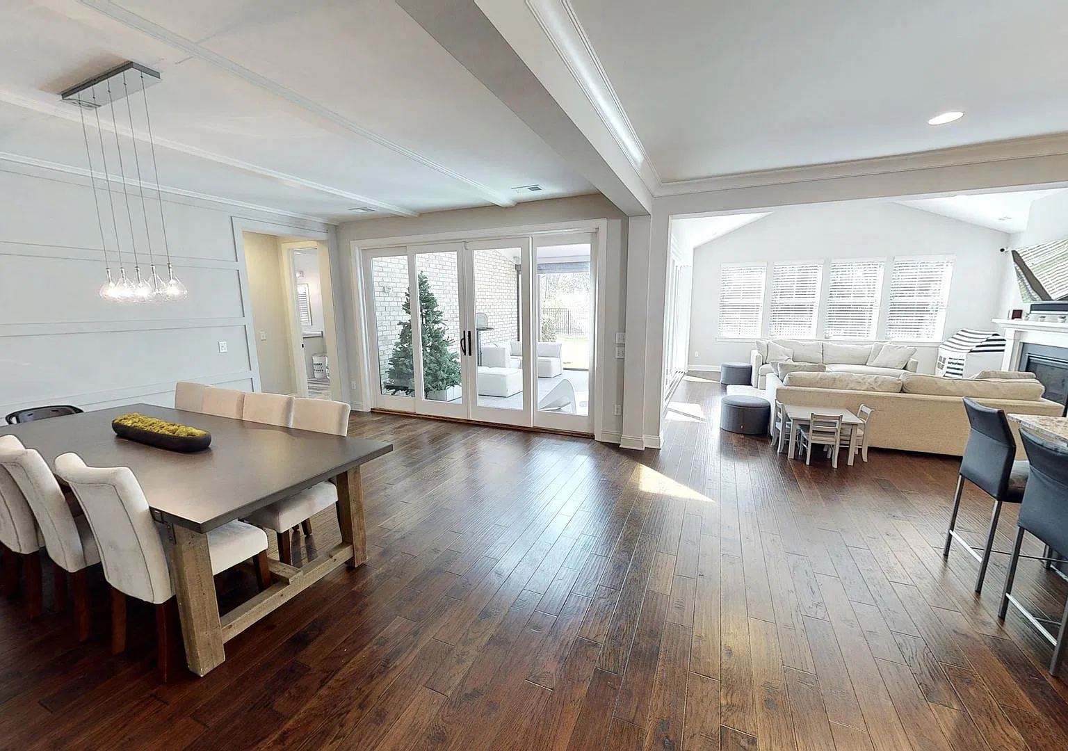 1016 N Sharon Amity Road — Photo 3