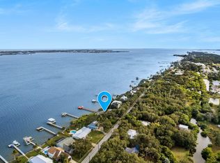 810 S Banana River Dr, Merritt Island, FL 32952