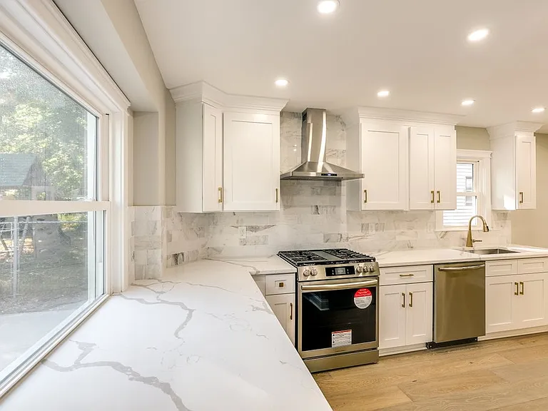 23914 Edgehill Dr — Photo 15