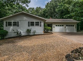 2 Evans Ln, Bella Vista, AR 72715