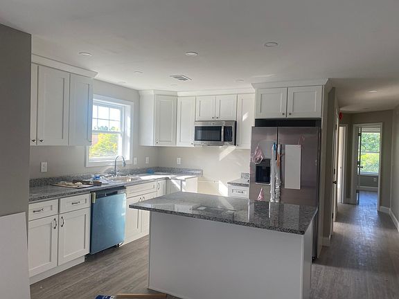 2nd image of 128 Palm St #101-104