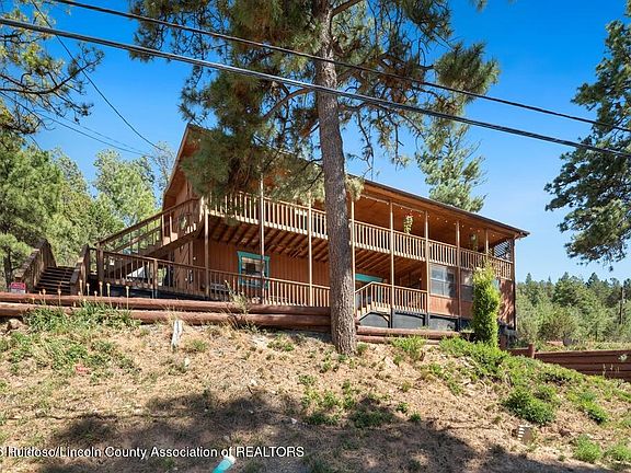 3rd image of 113 Chaparral Dr