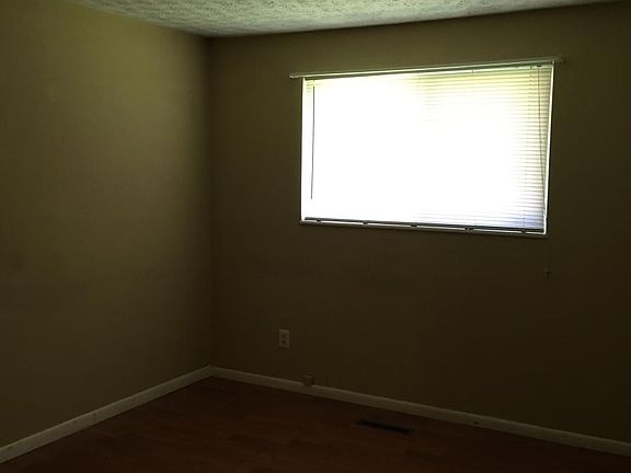 4th image of 723 Belleview Ct