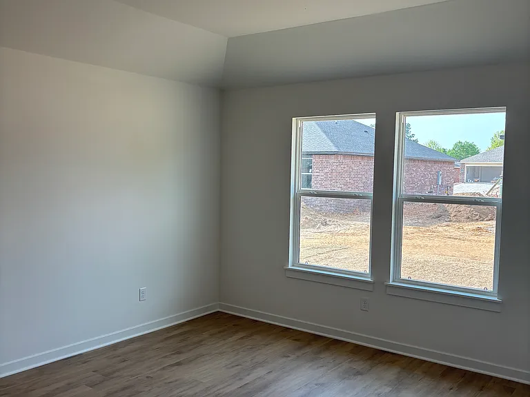 814 Heeler Ave — Photo 13