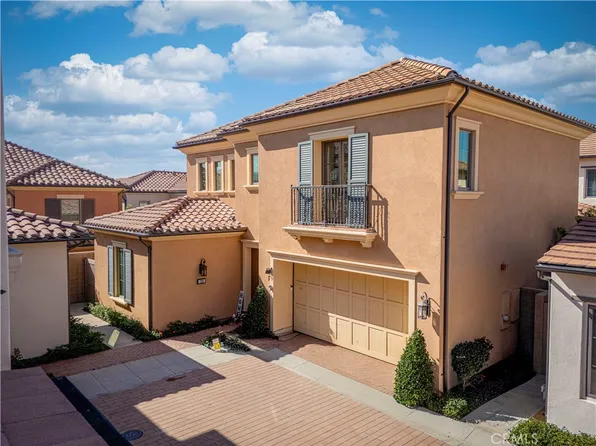 110 Donati, Irvine, CA 92602