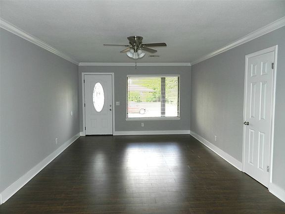3rd image of 5818 NW Cherry Ave