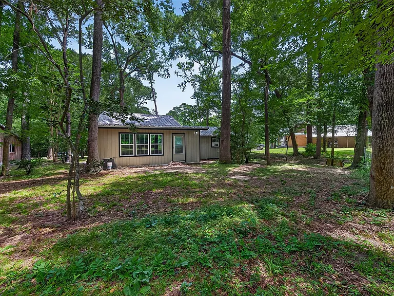 5693 Cessna Dr — Photo 36
