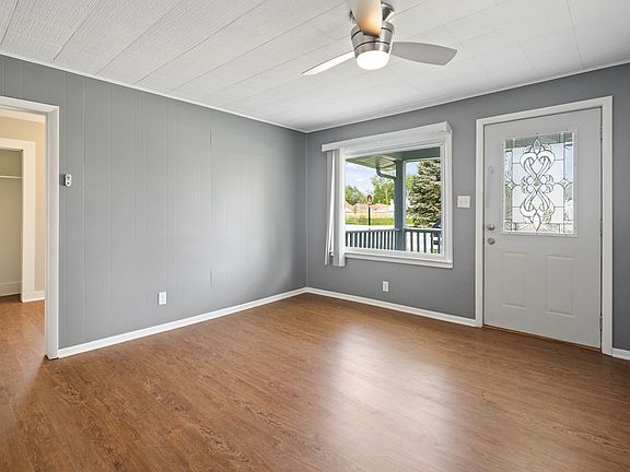2nd image of 810 N Luett Ave