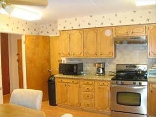 5th image of 425 Home Ave APT 3B