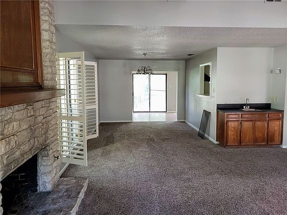 2nd image of 2006 Mistywood Dr