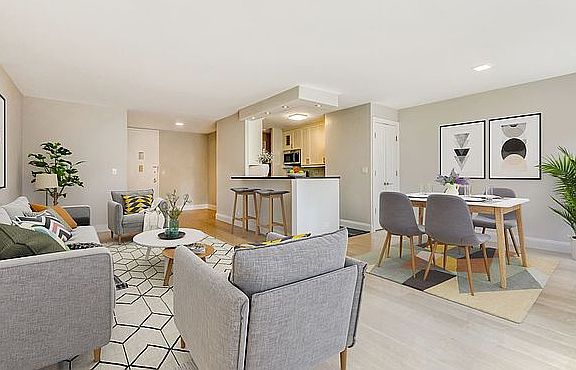 4th image of 20 W 64th St APT 19P