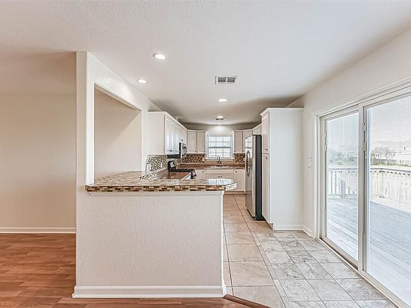 3rd image of 2314 103rd St