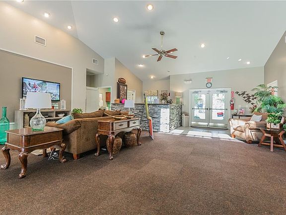 5th image of 4334 Beaumaris Dr