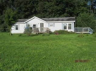 1028 108th Ave, Plainwell, MI 49080