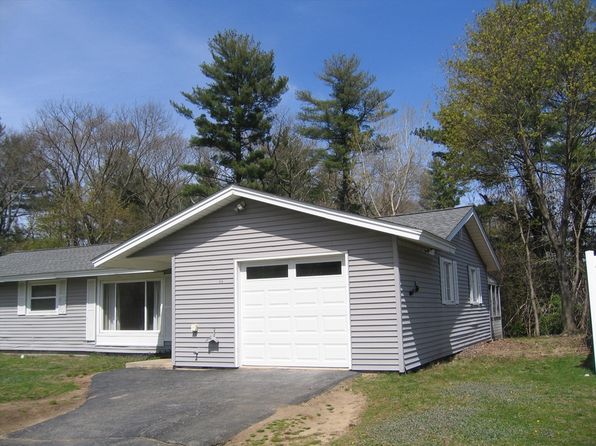 84 Lowther Rd, Framingham, MA 01701