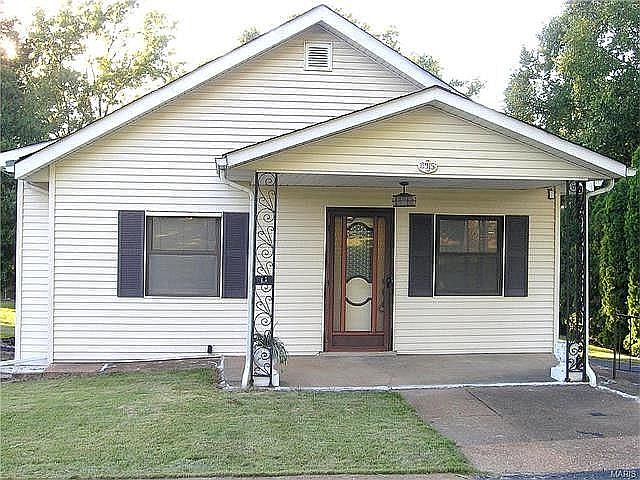 1st image of 8915 Cyrus Ln