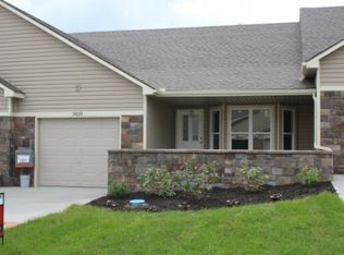 1820 156th Ter UNIT O2, Basehor, KS 66007