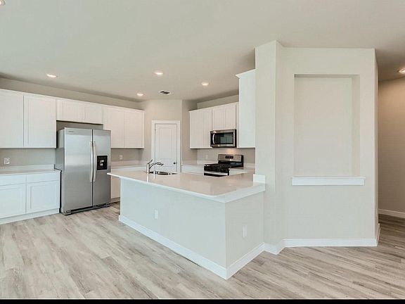 5th image of 1325 Creekbank Dr