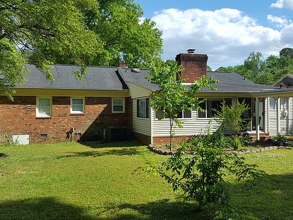 2nd image of 117 Valley Dr