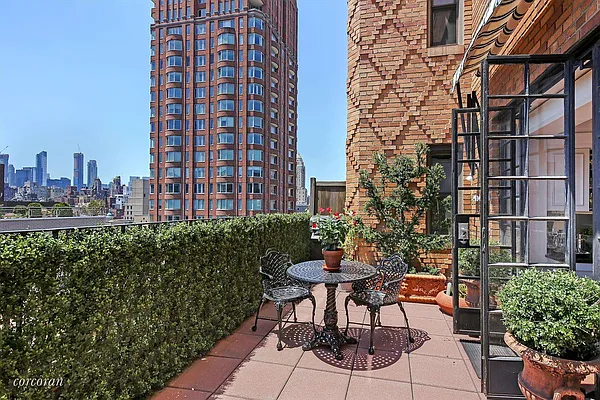 Sold by Corcoran | media 2